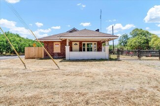 915 E Tulare Ave, Visalia, CA 93292