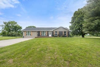 884 Drury Ridge Rd, Hartsville, TN 37074