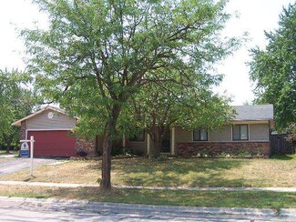 701 N Pinecrest Rd, Bolingbrook, IL 60440