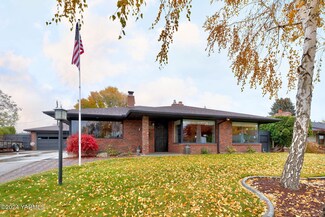 4505 Uplands Way, Yakima, WA 98908