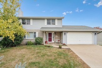 1876 North Ct, Dubuque, IA 52002