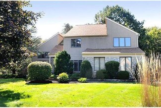 1872 Nicole Dr, Dresher, PA 19025