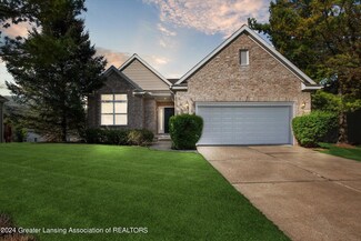 2340 Sapphire Ln Unit 13, East Lansing, MI 48823
