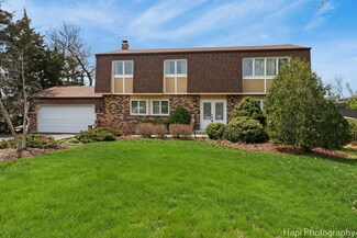 3213 Oakdale Ave, Johnsburg, IL 60051