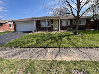 1387 Skylark Dr, Troy, OH 45373