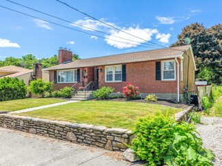 22 Alvarado Ave, Worcester, MA 01604