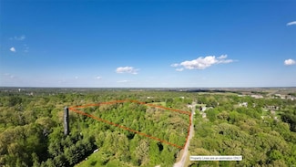301 W Cypress Ave, Hillsboro, IL 62049