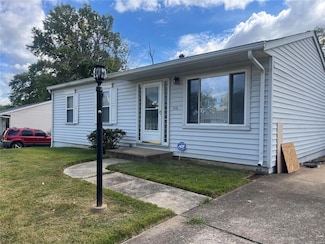 1418 Criterion Ave, Saint Louis, MO 63138
