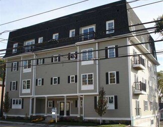 160 School St Unit 1, Waltham, MA 02451