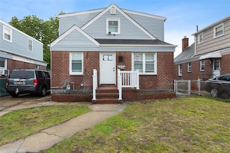 45 Warwick Rd, Elmont, NY 11003