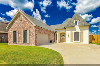 212 Lansdown Dr, Houma, LA 70360