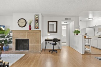5525 E Thomas Rd Unit M11, Phoenix, AZ 85018