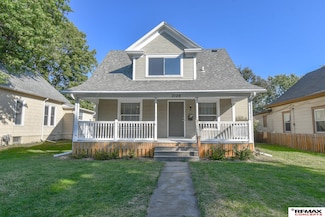 3126 Holdrege St, Lincoln, NE 68503
