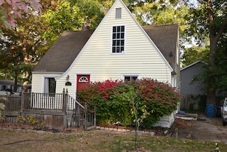 2876 Worden St, Norton Shores, MI 49444