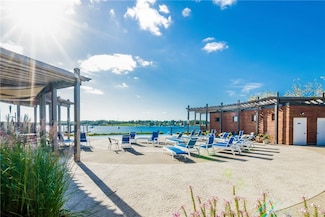 341 Thames St Unit 209, Bristol, RI 02809