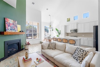 101 Cartwheel Bend Unit 52, Briarcliff, TX 78669