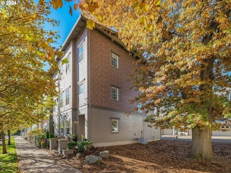 11625 SW Collina Ln, Wilsonville, OR 97070