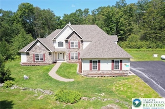 1215 Sherwood Dr, Pocono Lake, PA 18347