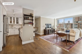 575 Main St Unit 605, New York, NY 10044