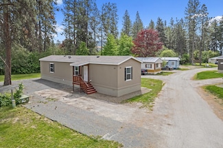 5 Columbia Dr, Kettle Falls, WA 99141