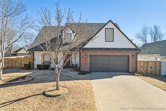 11515 S Mulberry Ct, Jenks, OK 74037