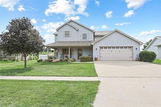782 182nd Ave, Pella, IA 50219
