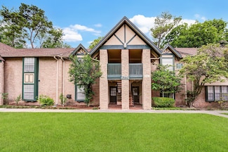 8229 Kingsbrook Rd Unit 229, Houston, TX 77024