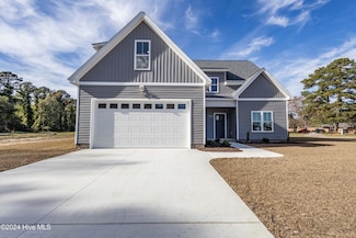 3336 School View Dr, Farmville, NC 27828