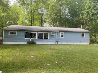 2100 W Jennings Rd, Lake City, MI 49651