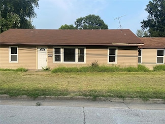 2600 E 25th St, Granite City, IL 62040