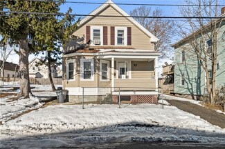 26 Sherwood St, Providence, RI 02908