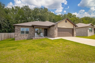 44 Birchwood Dr, Ward, AR 72176