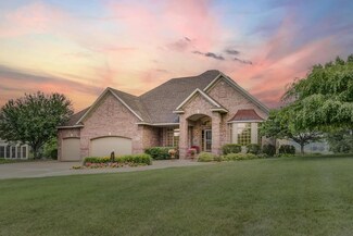 287 Saint Andrews Dr, Hudson, WI 54016