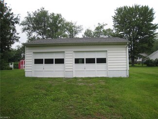 1112 Mick Rd, Wellsville, OH 43968