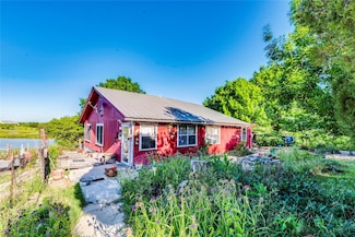 501 Engelke Rd Unit 300, Niederwald, TX 78640