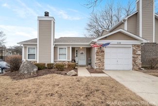 228 Pebble Creek Dr, Bloomingdale, IL 60108