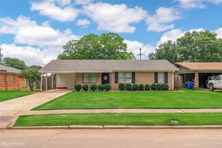 2416 Belle Grove Dr, Bossier City, LA 71111