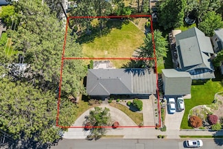 3008 S Arthur St, Spokane, WA 99203