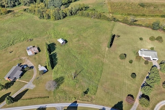 6 Bramlett Rd, Moneta, VA 24121