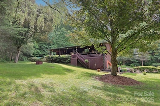 457 Shady Ridge Rd, Waynesville, NC 28785