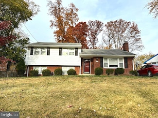 8140 Drayton Ln, Springfield, VA 22151