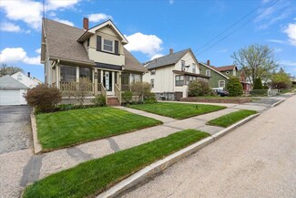 60 Oakdale Ave, Manchester, NH 03103