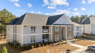 200 Gallery Dr, Spring Lake, NC 28390