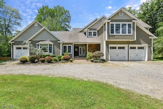 3 Ridge Ln, Hackettstown, NJ 07840