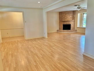 5451 Darnell St, Houston, TX 77096