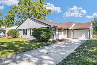 1106 Maplepark Dr, Champaign, IL 61821