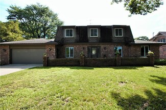 1809 75th St, Windsor Heights, IA 50324