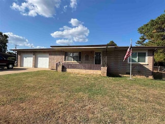 1232 E 3rd St, Cushing, OK 74023