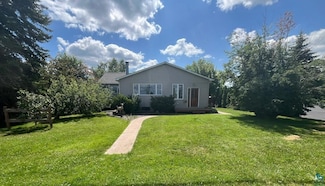3110 N Lakeshore Dr E, Ashland, WI 54806