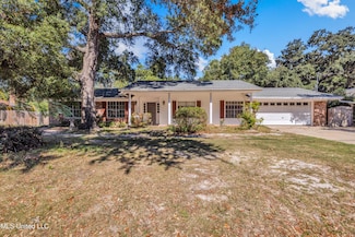 2530 Old Bay Rd, Biloxi, MS 39531
